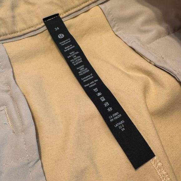 Lululemon Commission Classic- Fit 9" Shorts - Size 34 - Picture 6 of 6